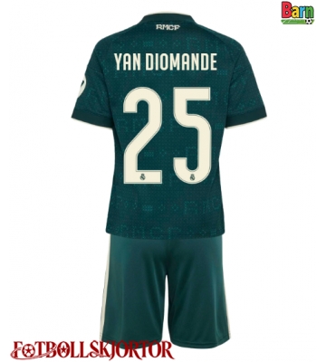 Real Madrid Yan Diomande #25 Borta Kläder Barn 2026-27 Kortärmad (+ Korta byxor)